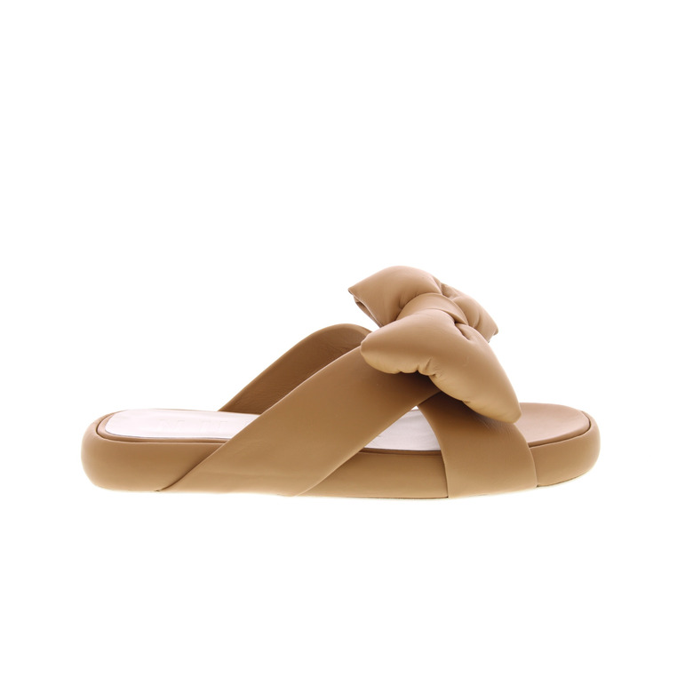 Nubikk tongs camel