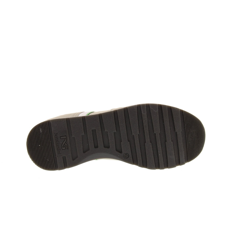 Nero Giardini chaussures basses gris 5