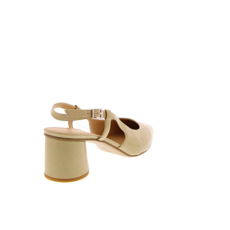 Voltan pumps beige 4