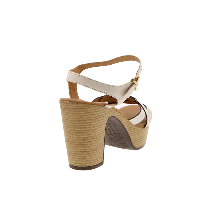 Weekend sandales blanc 4