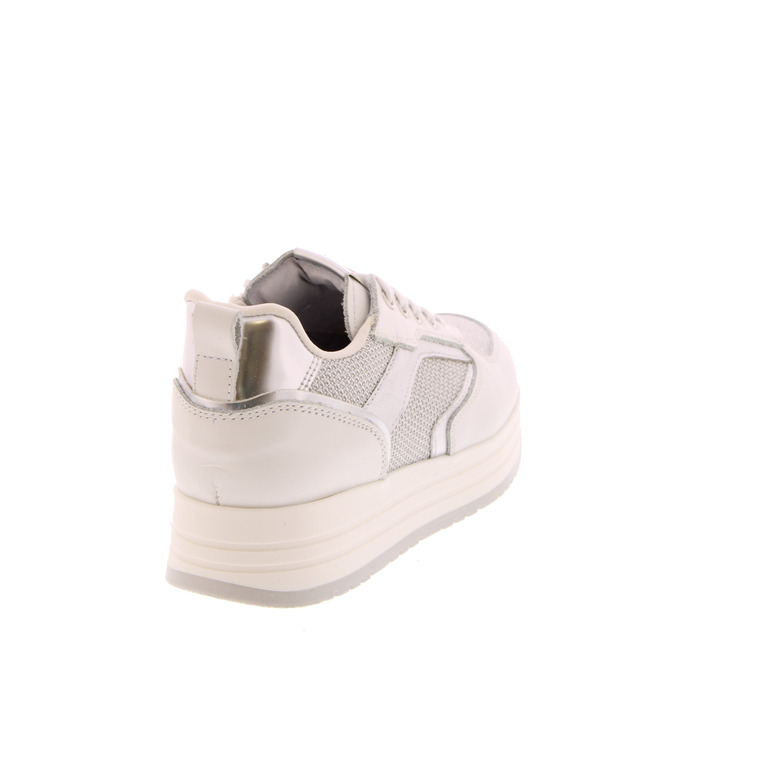 Nero Giardini chaussures basses blanc 4