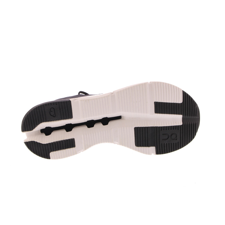 On Running sneakers schwarz 5