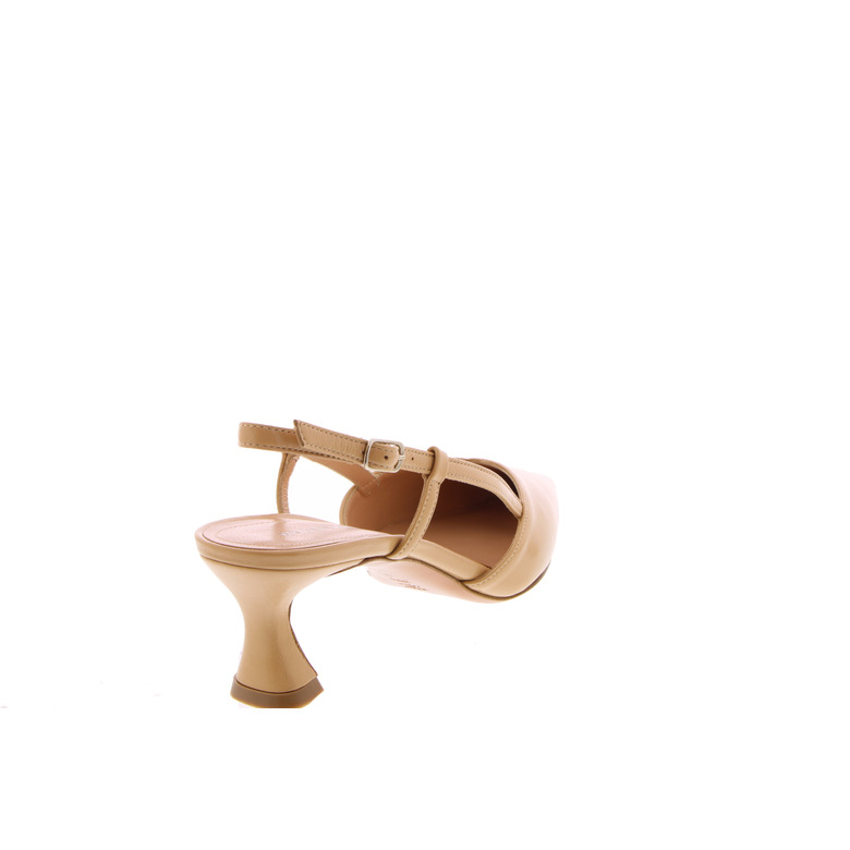 Enzo Di Martino pumps nude 4