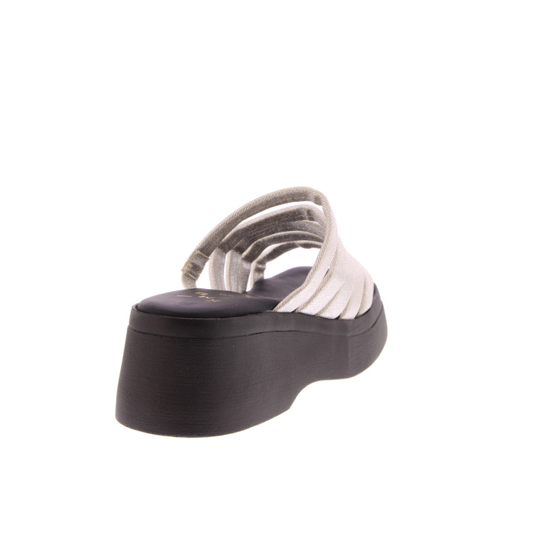 Kmb slippers zilver 4