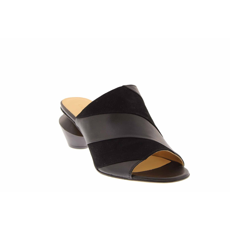 Atelier Content thong slippers black 2