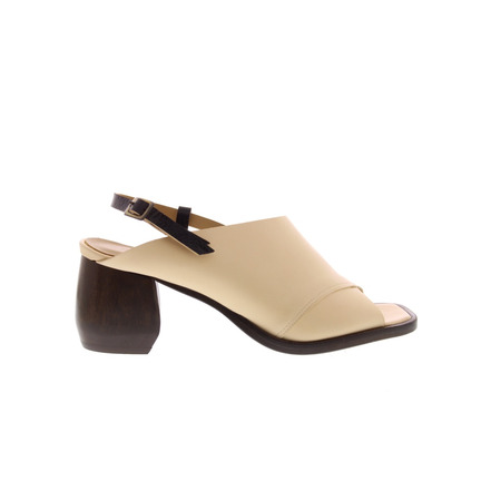 Ellen Verbeek sandalen beige