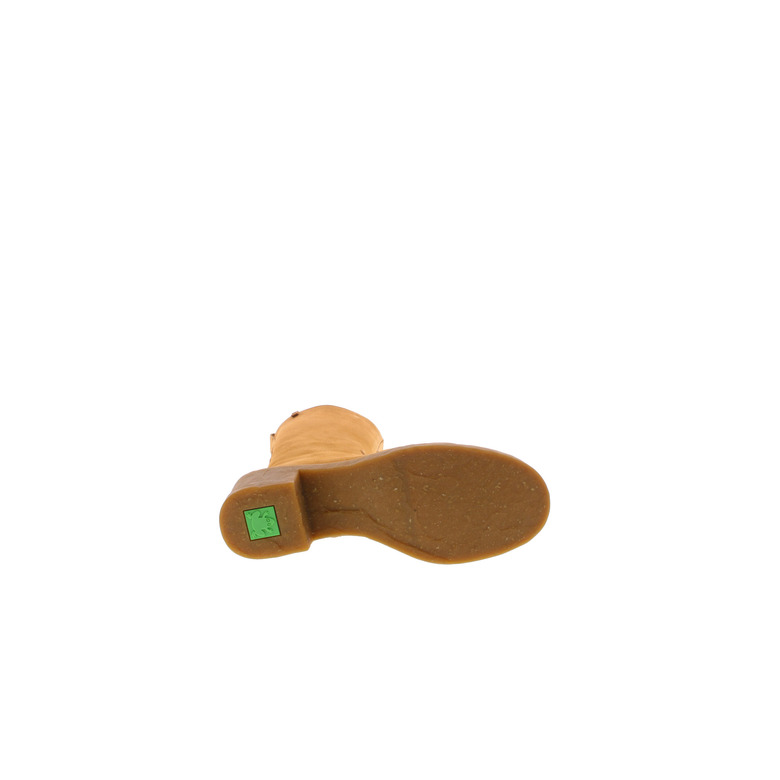 El Naturalista boots camel 5