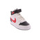 Nike sneakers wit 2