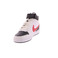 Nike sneakers wit 3