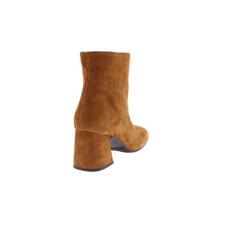 Les Venues ankle boots cognac 4