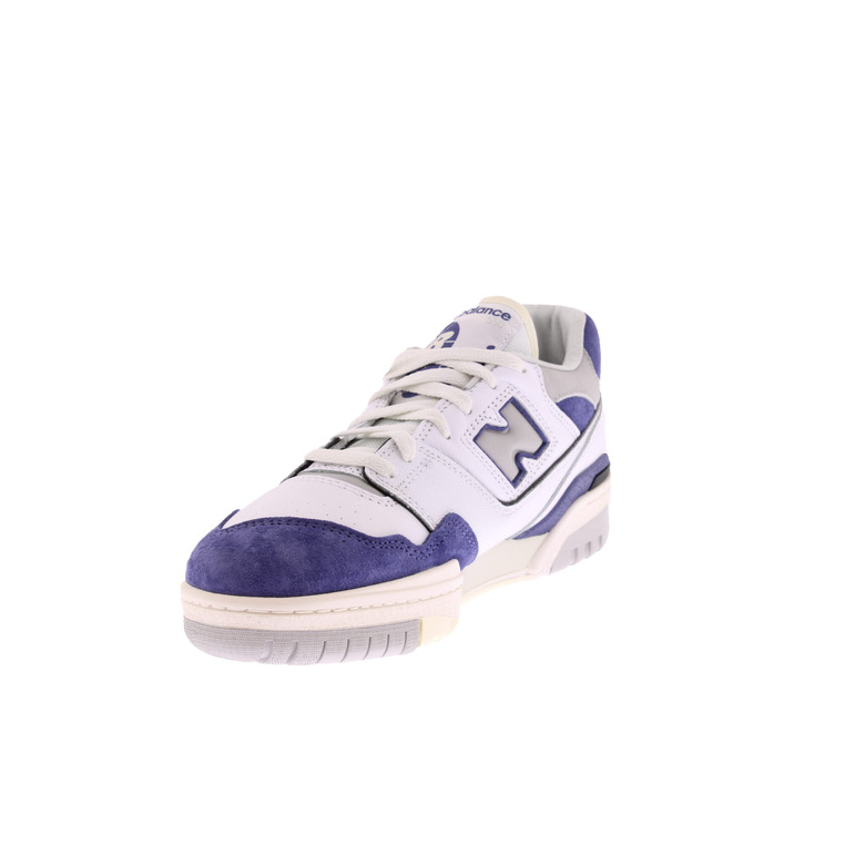 New Balance sneakers wit 3