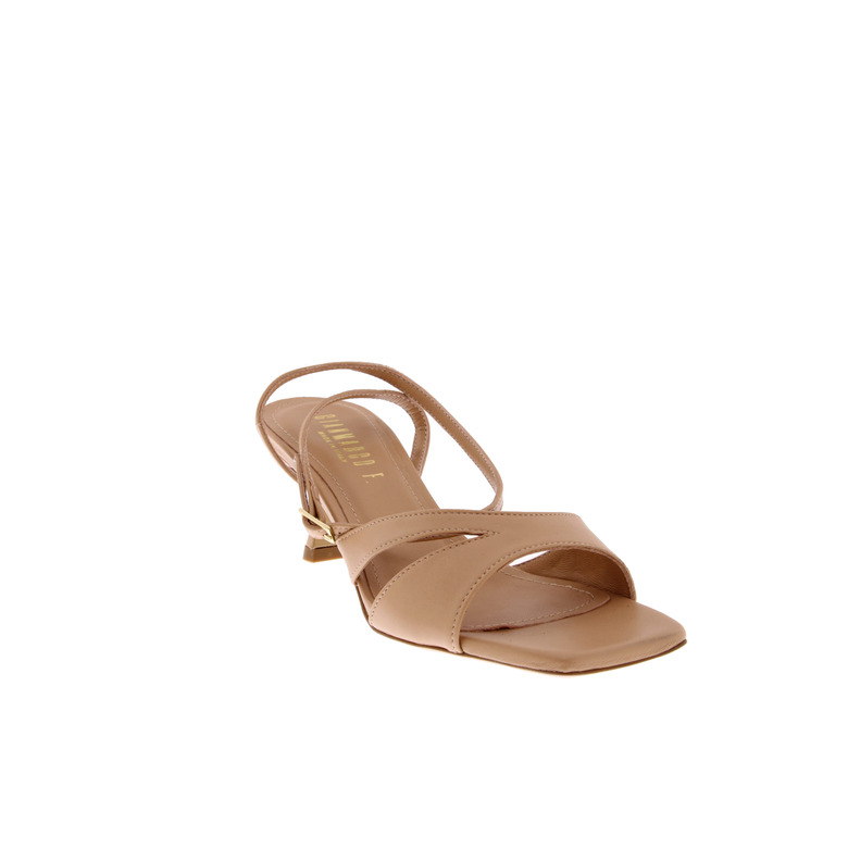 Gianmarco F. sandalen camel 2