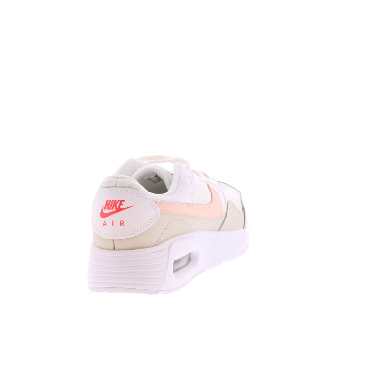 Nike sneakers wit 4