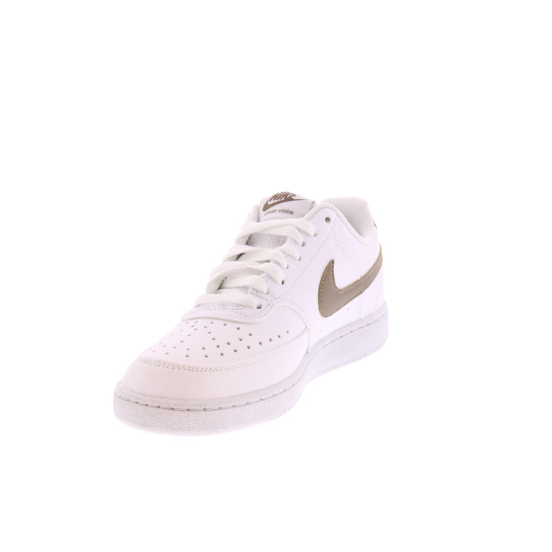 Nike sneakers wit 3