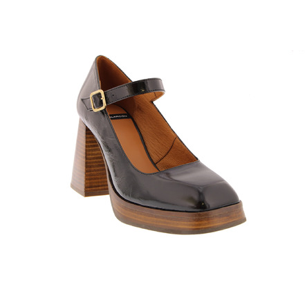 Angel Alarcon pumps black