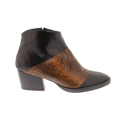 Thiron ankle boots black