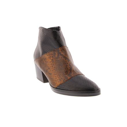 Thiron ankle boots black