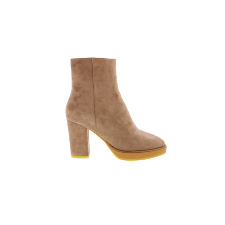 Lola Cruz ankle boots taupe