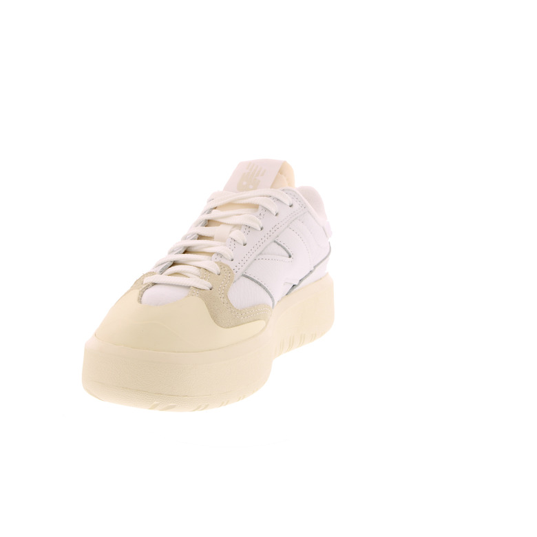 New Balance sneakers wit 3