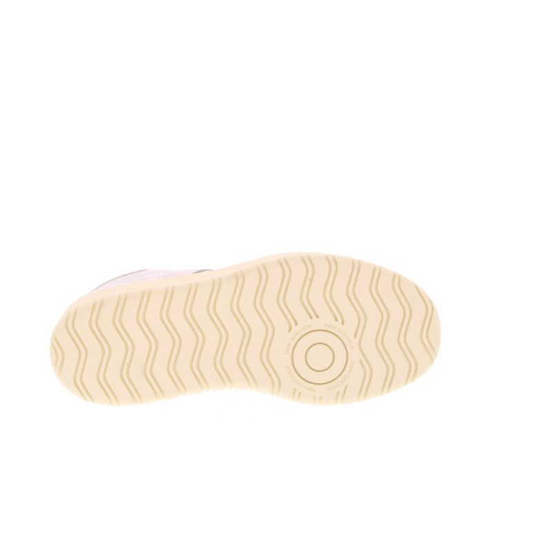 New Balance sneakers wit 5