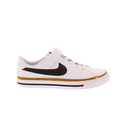 Nike sneakers wit