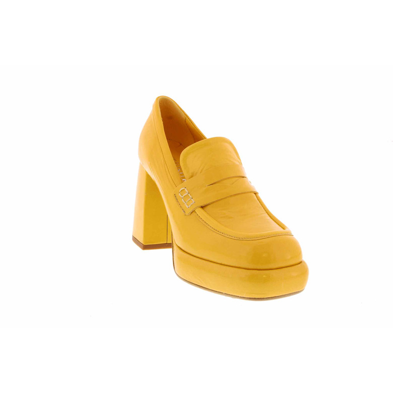 Curiosite moccasins jaune 2